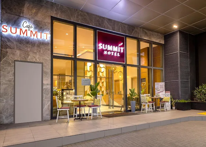 Summit Hotel Greenhills