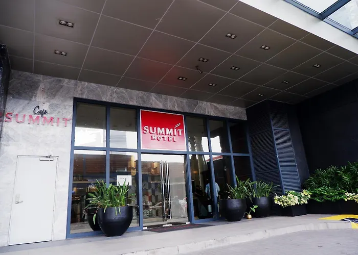 Summit Hotel Greenhills
