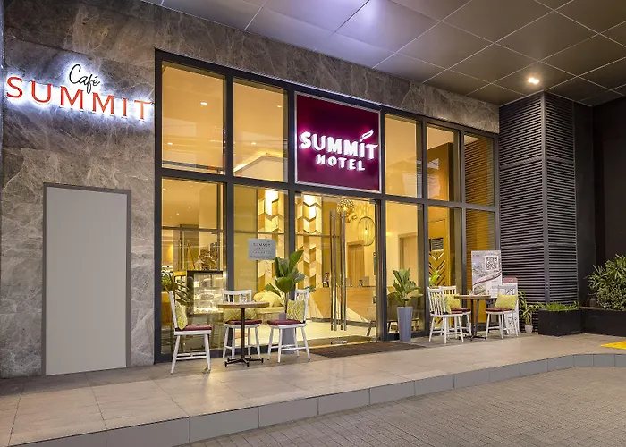 Summit Hotel Greenhills